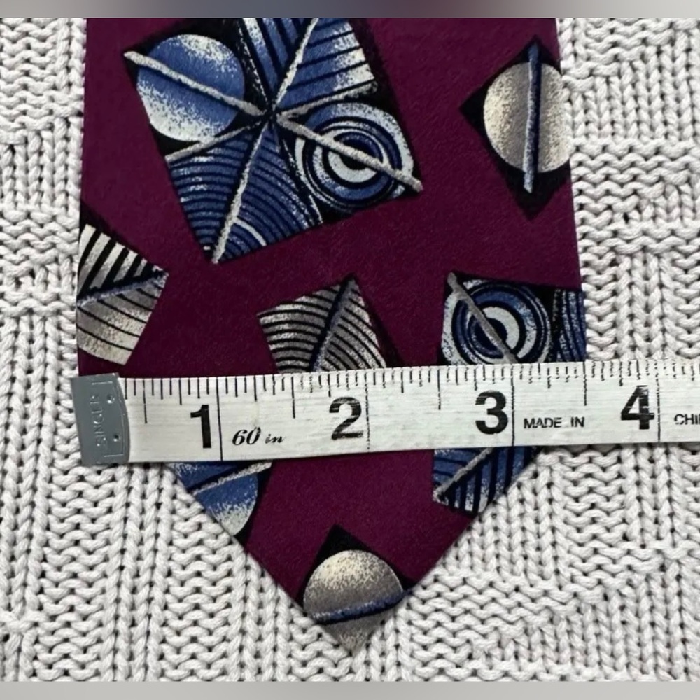 Men’s Vintage Christian Dior 80s Maroon Abstract Print Silk Tie - Picture 11 of 13